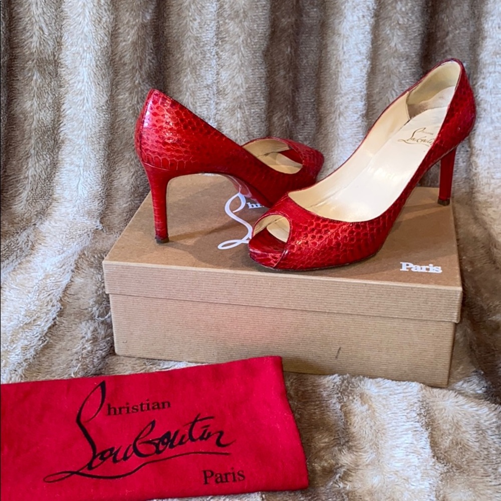 Authentic Christian Louboutin - No Matter 85